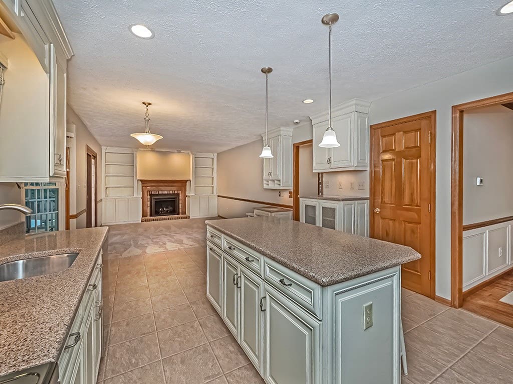 118 Bluestone Drive, Bethel Park, PA 15102