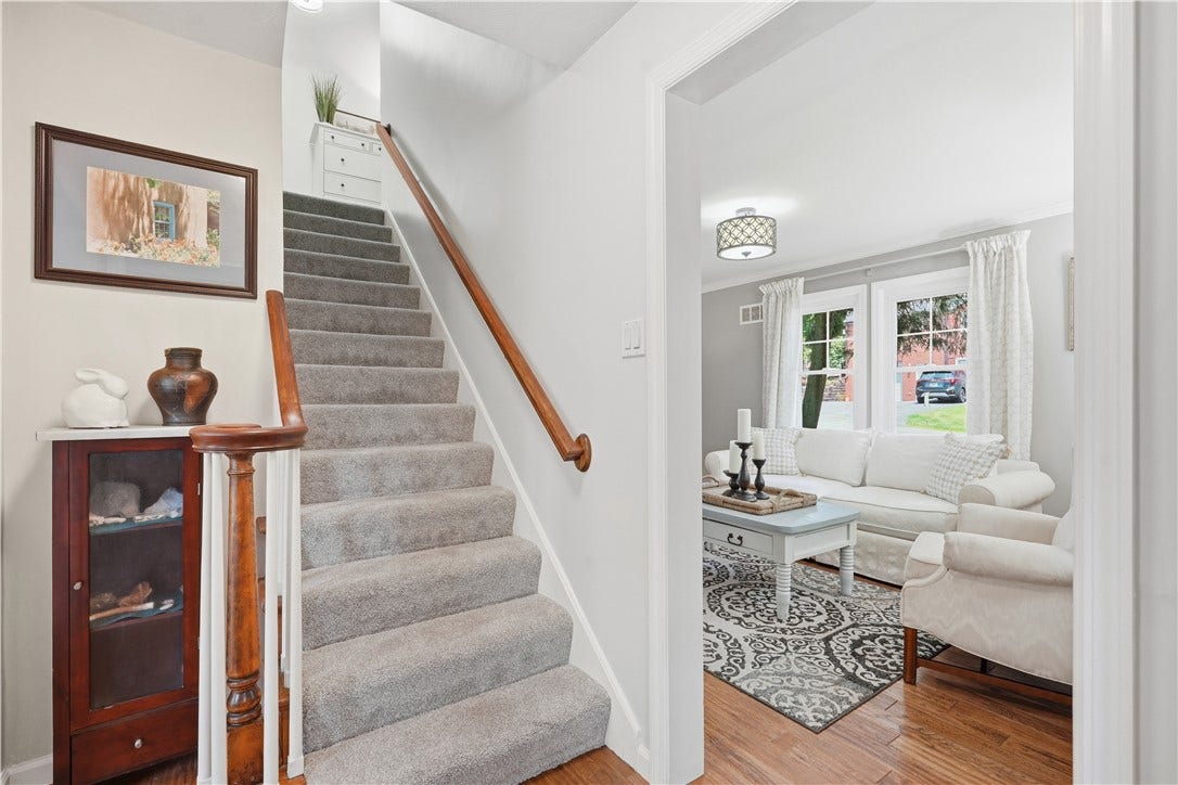 836 Old Thorn Run Road, Coraopolis, PA 15108