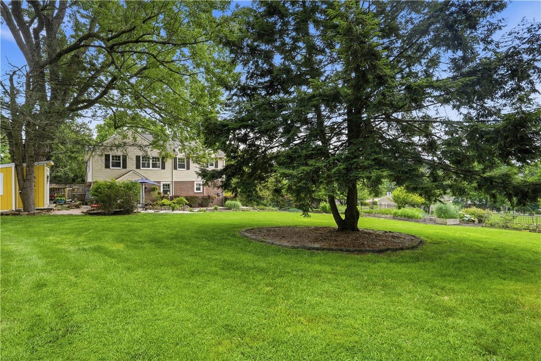 836 Old Thorn Run Road, Coraopolis, PA 15108