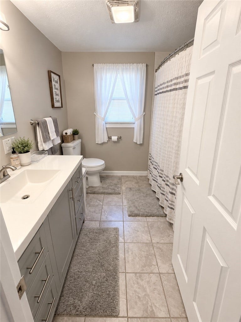 7449 National Pike, Uniontown, PA 15401