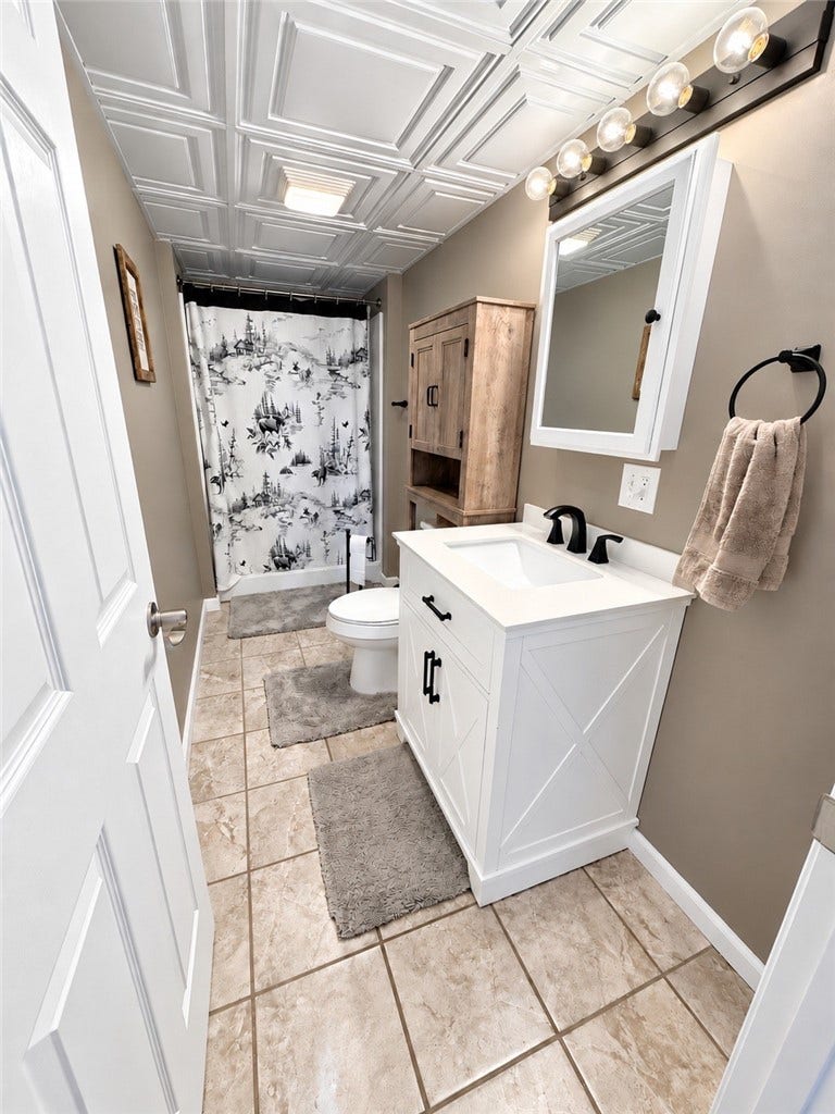 7449 National Pike, Uniontown, PA 15401