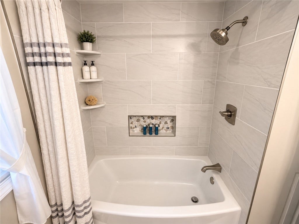 7449 National Pike, Uniontown, PA 15401