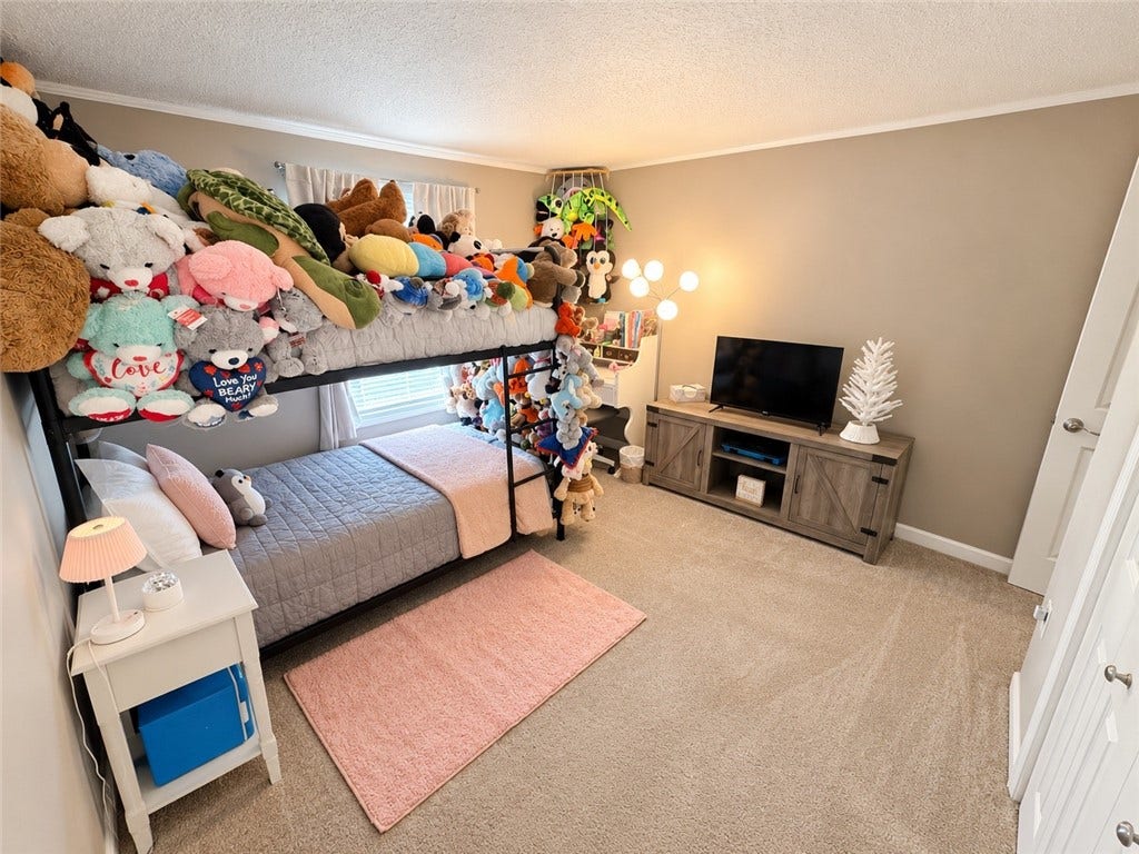 7449 National Pike, Uniontown, PA 15401