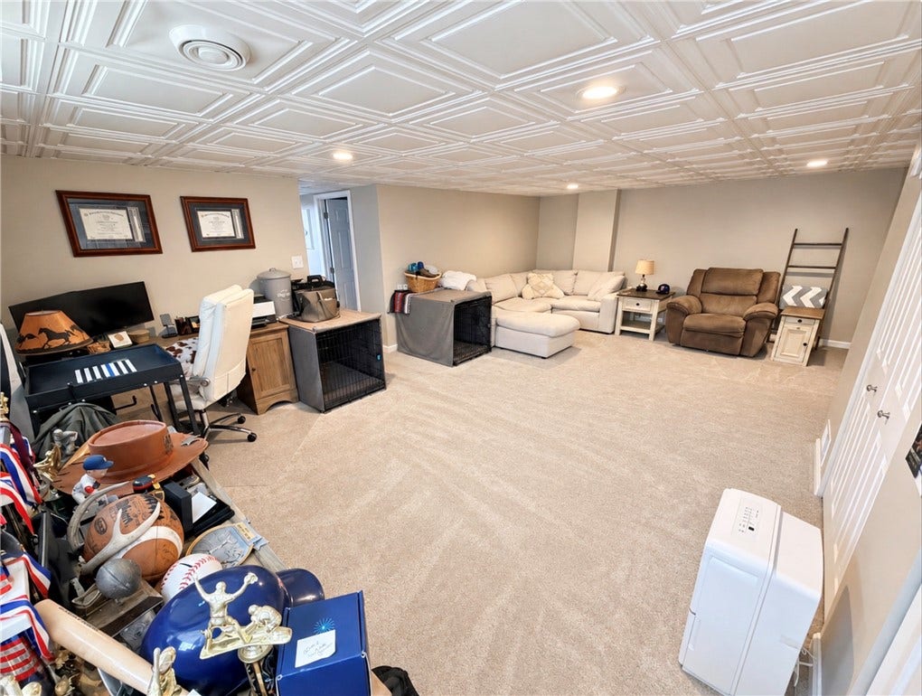 7449 National Pike, Uniontown, PA 15401