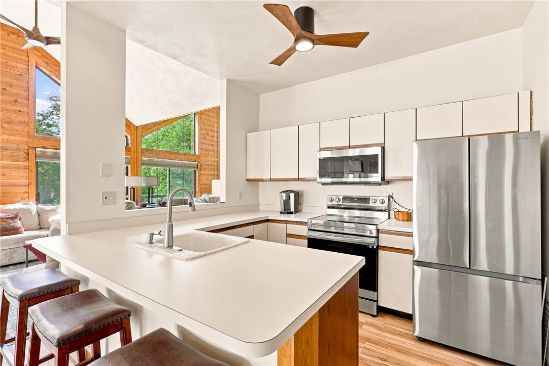 1727 Snowfield Run, Hidden Valley, PA 15502