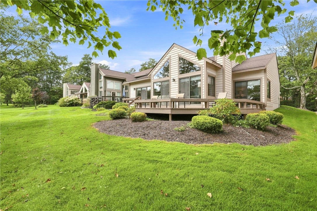 1727 Snowfield Run, Hidden Valley, PA 15502