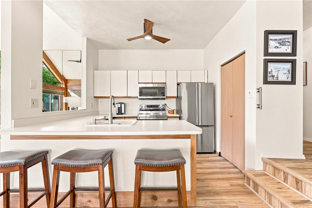 1727 Snowfield Run, Hidden Valley, PA 15502