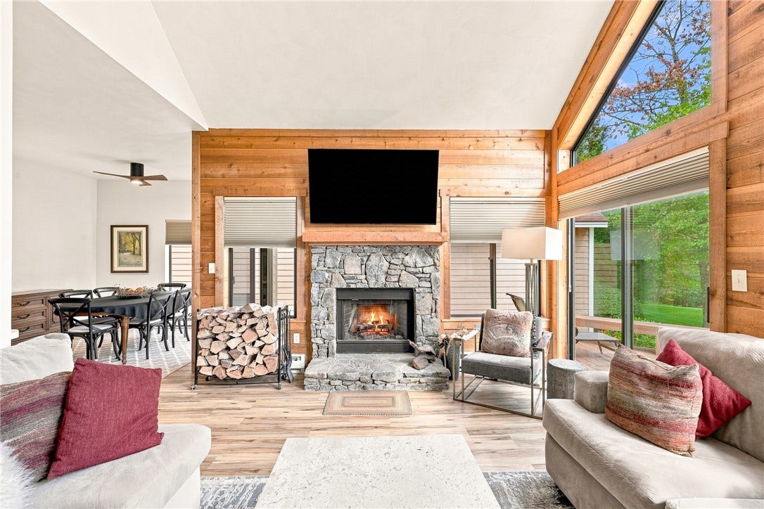1727 Snowfield Run, Hidden Valley, PA 15502