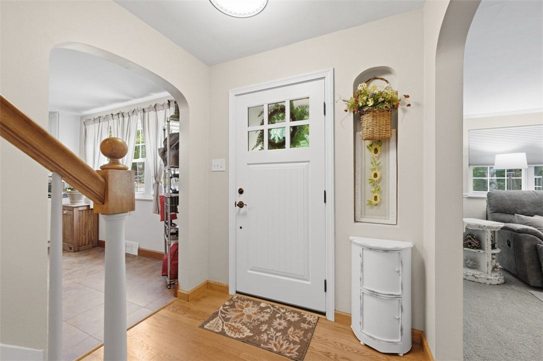 1820 Kent Road, Pittsburgh, PA 15241 Charming details throughout this home. The arches are one of them!