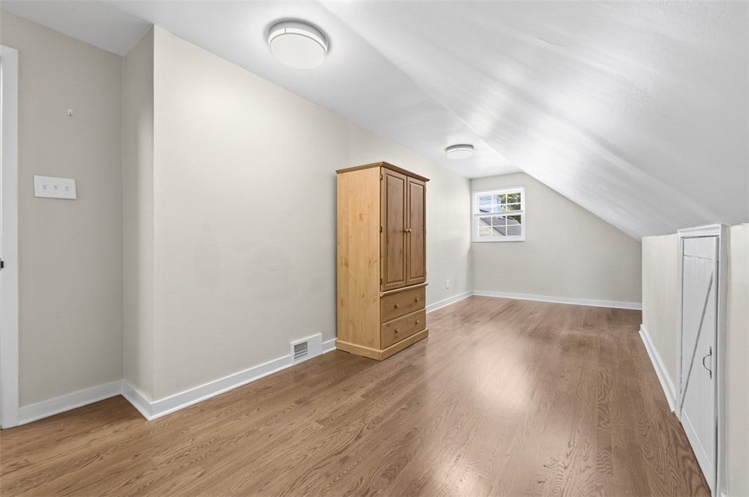 1820 Kent Road, Pittsburgh, PA 15241 Cape cod style!