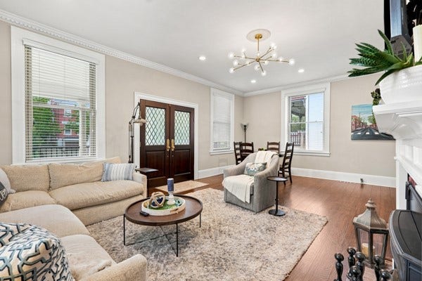 4724 Wallingford St, Pittsburgh, PA 15213