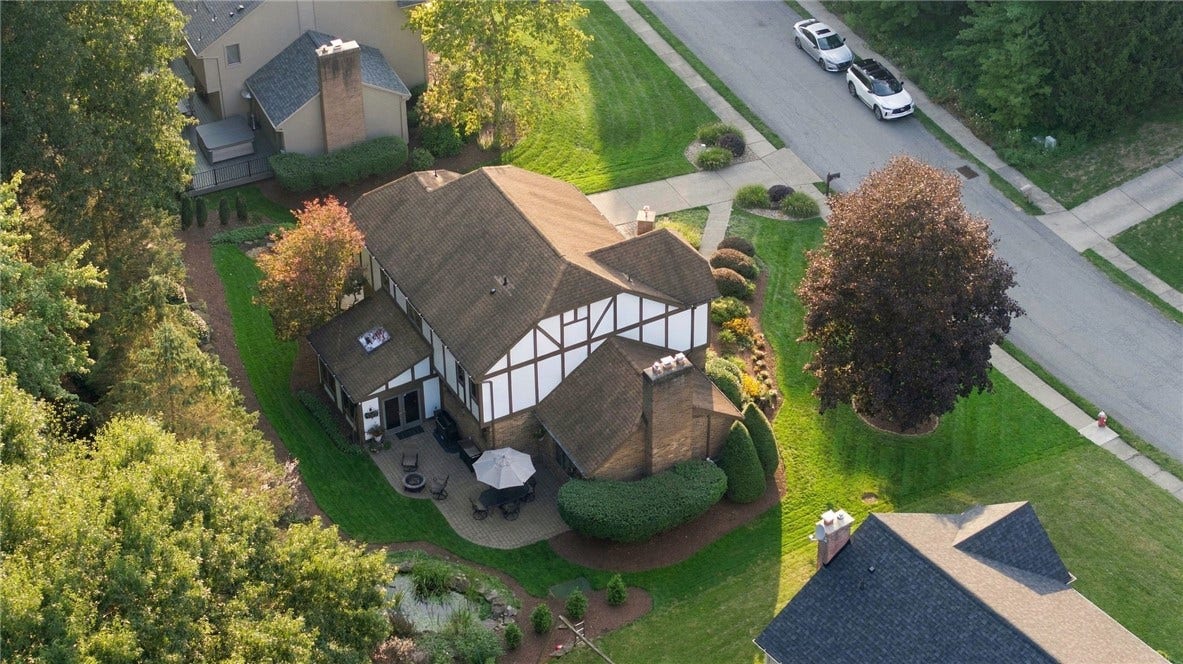 1213 Country Oak Dr, Wexford, PA 15090