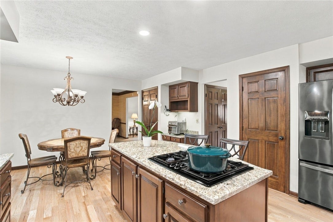 1213 Country Oak Dr, Wexford, PA 15090