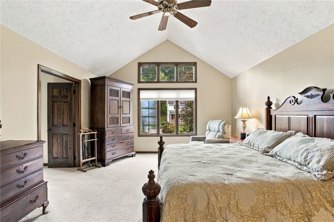 1213 Country Oak Dr, Wexford, PA 15090