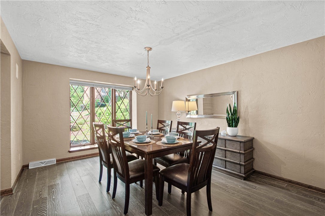 An elegant dining space ready for holiday dinners, celebrations, and memorable evenings with family and friends.