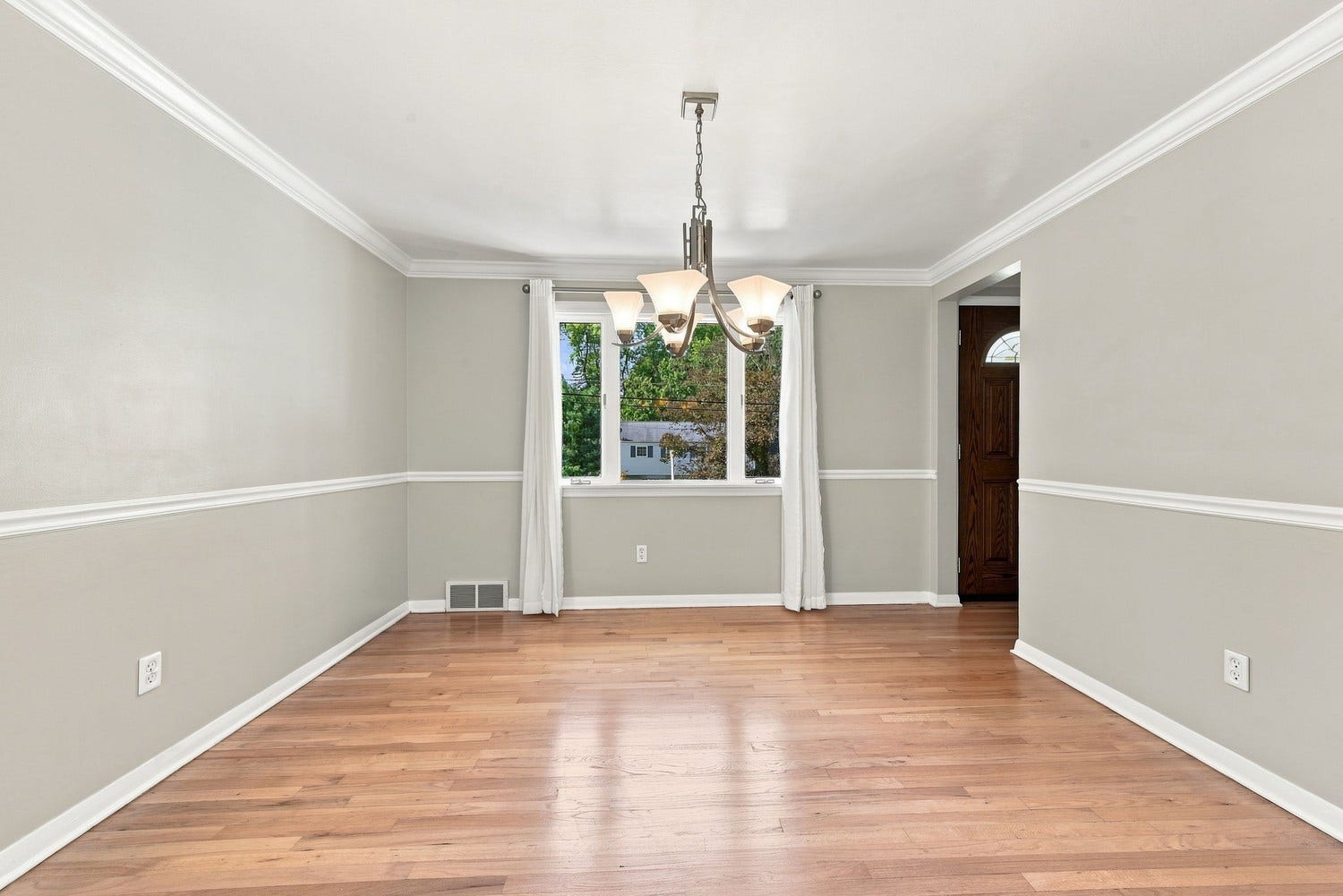 2312 Casswell Drive, Bethel Park, PA 15102