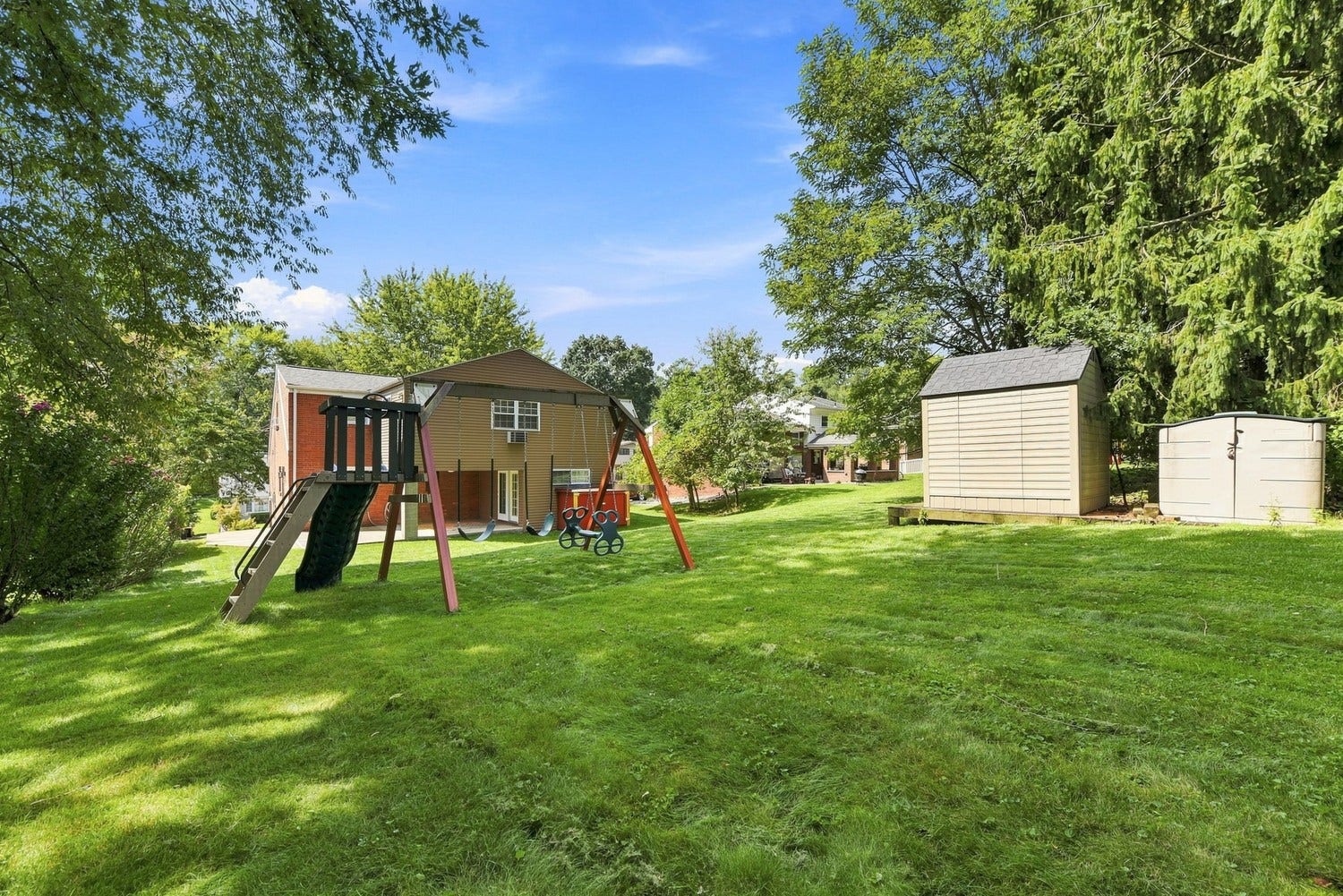 2312 Casswell Drive, Bethel Park, PA 15102