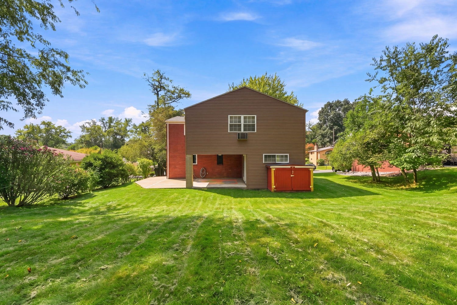 2312 Casswell Drive, Bethel Park, PA 15102