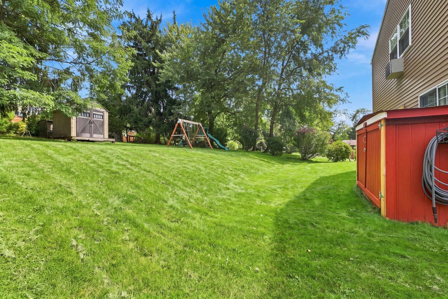 2312 Casswell Drive, Bethel Park, PA 15102