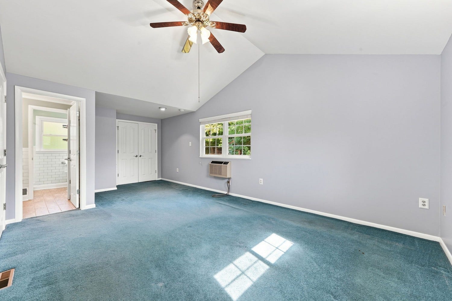 2312 Casswell Drive, Bethel Park, PA 15102
