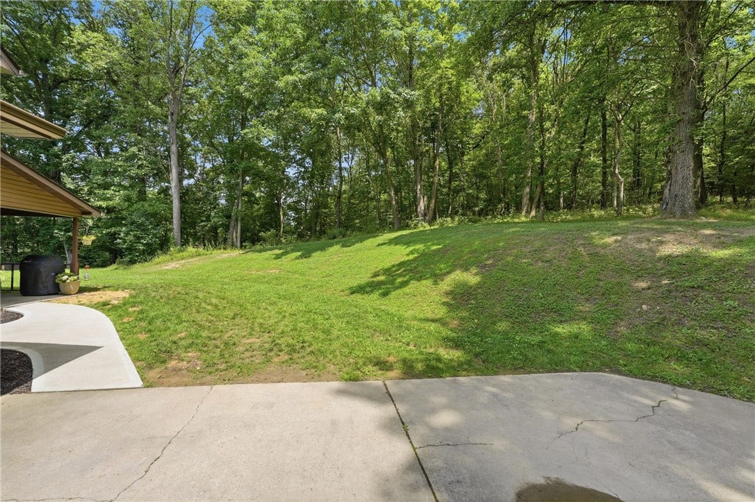 143 W Cruikshank Road, Butler, PA 16002
