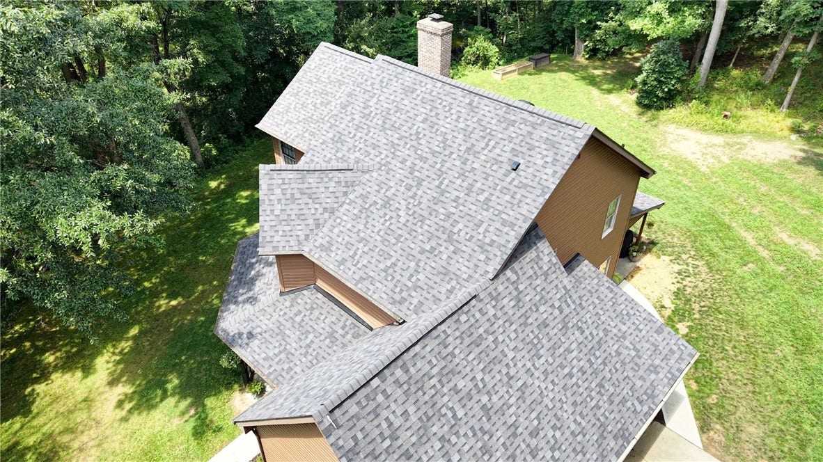 143 W Cruikshank Road, Butler, PA 16002