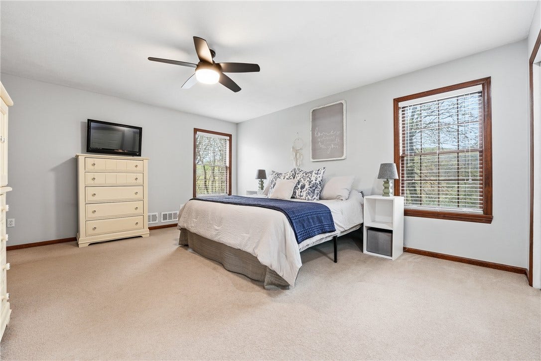 143 W Cruikshank Road, Butler, PA 16002