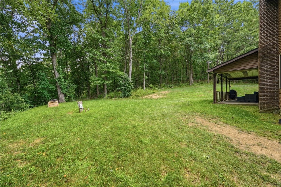 143 W Cruikshank Road, Butler, PA 16002