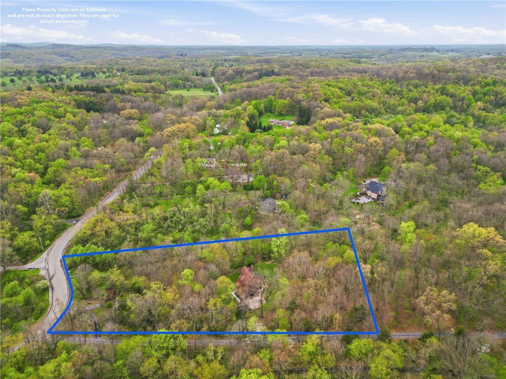 143 W Cruikshank Road, Butler, PA 16002