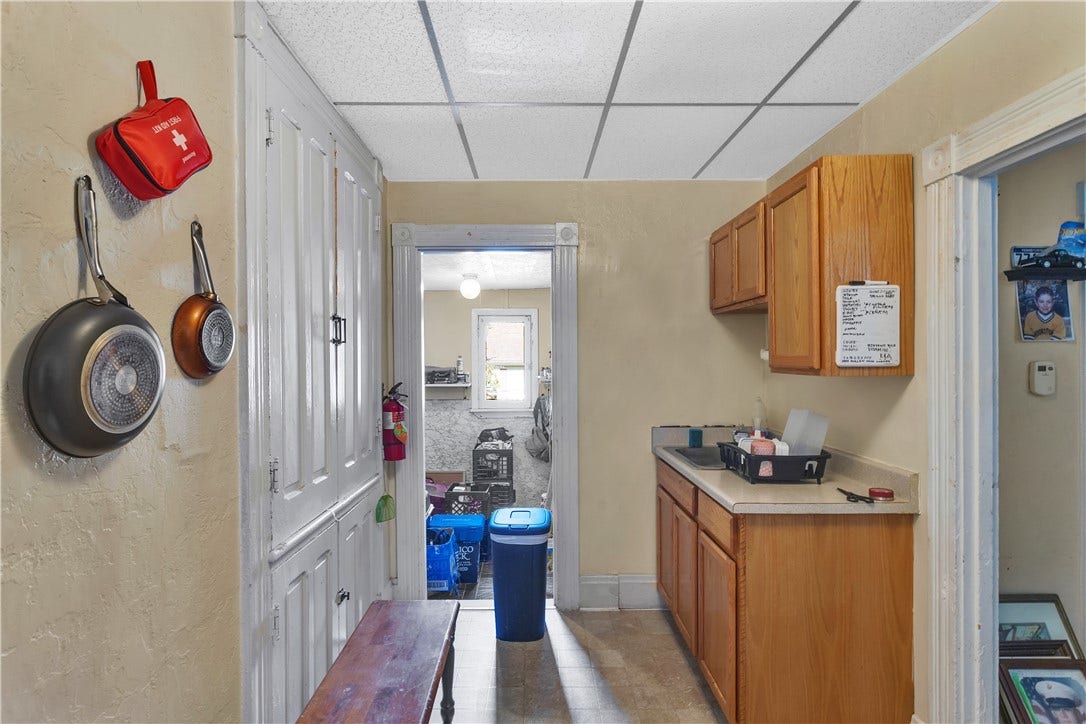 328 Seminary, Greensburg, PA 15601