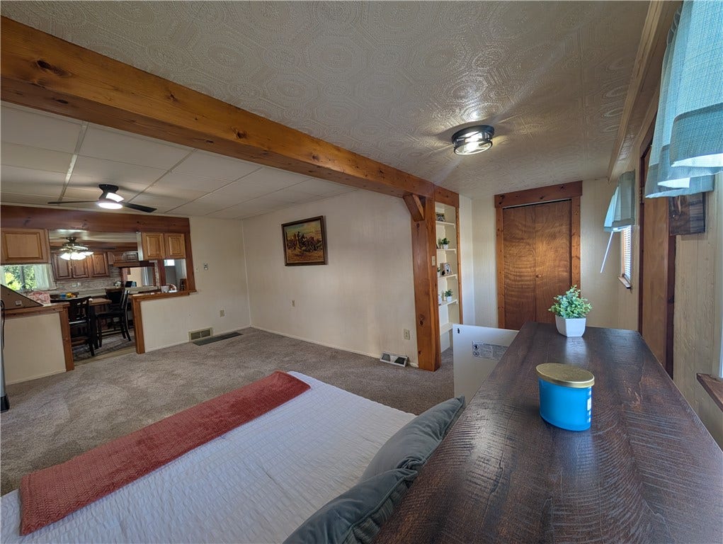 424 Scottdale Ave, Scottdale, PA 15683
