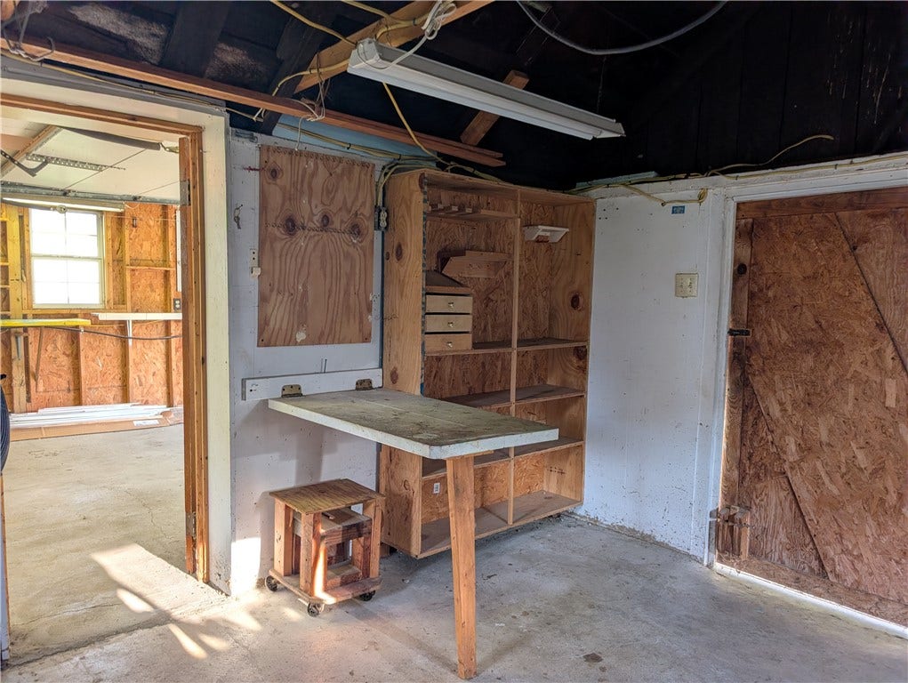 424 Scottdale Ave, Scottdale, PA 15683