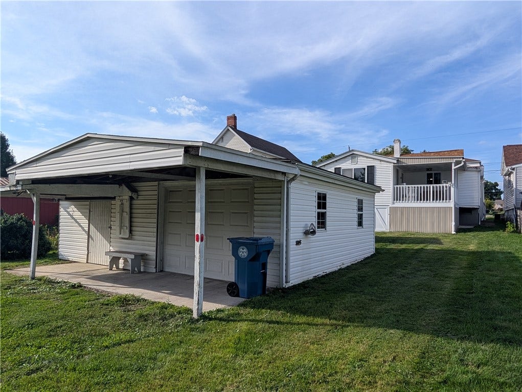 424 Scottdale Ave, Scottdale, PA 15683