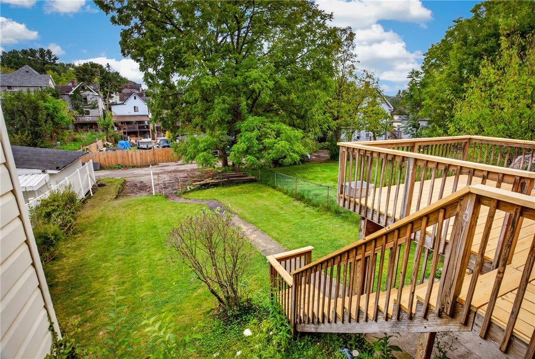 66 Seminole Ave, Washington, PA 15301