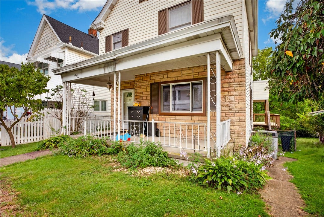 66 Seminole Ave, Washington, PA 15301