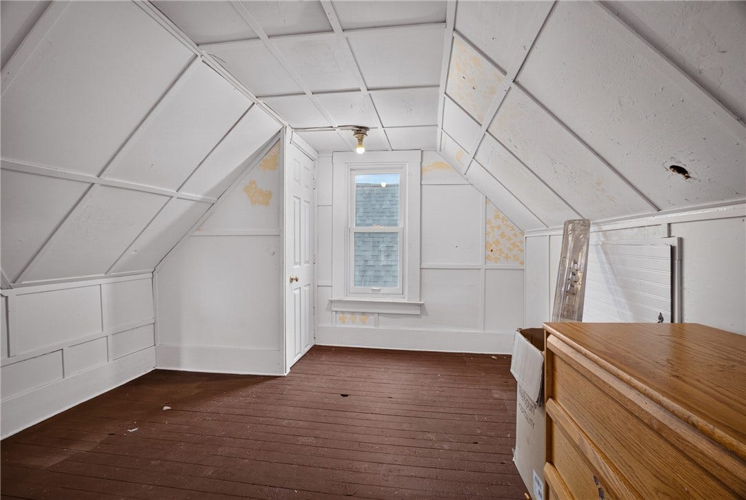 66 Seminole Ave, Washington, PA 15301