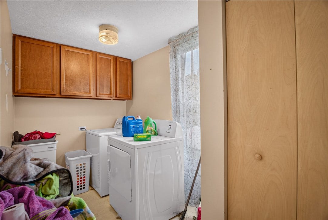 66 Seminole Ave, Washington, PA 15301