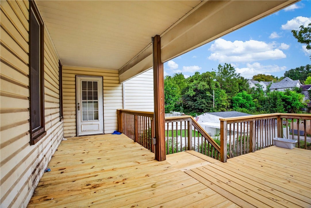 66 Seminole Ave, Washington, PA 15301