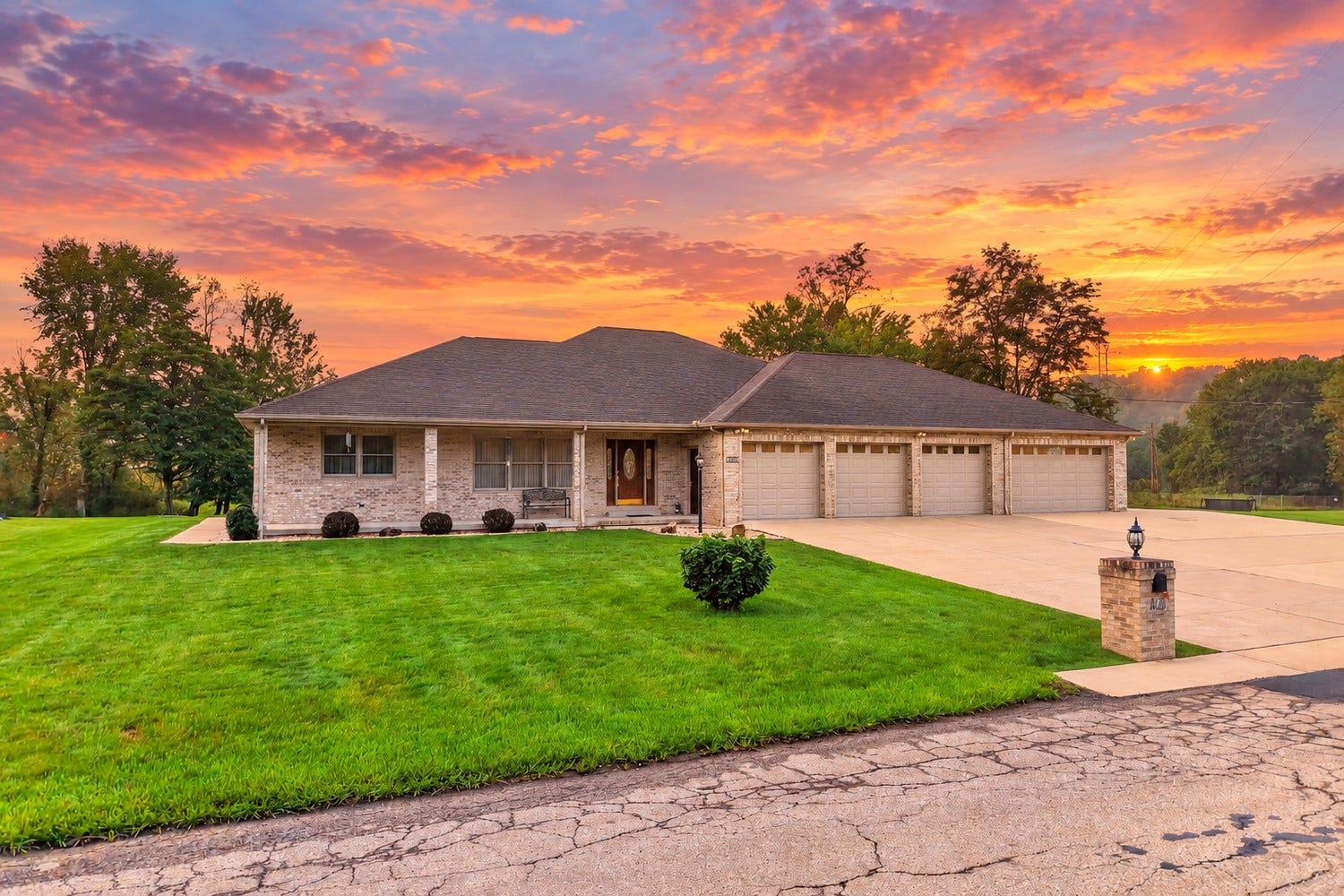 14023 MIKE RD., North Huntingdon, PA 15642
