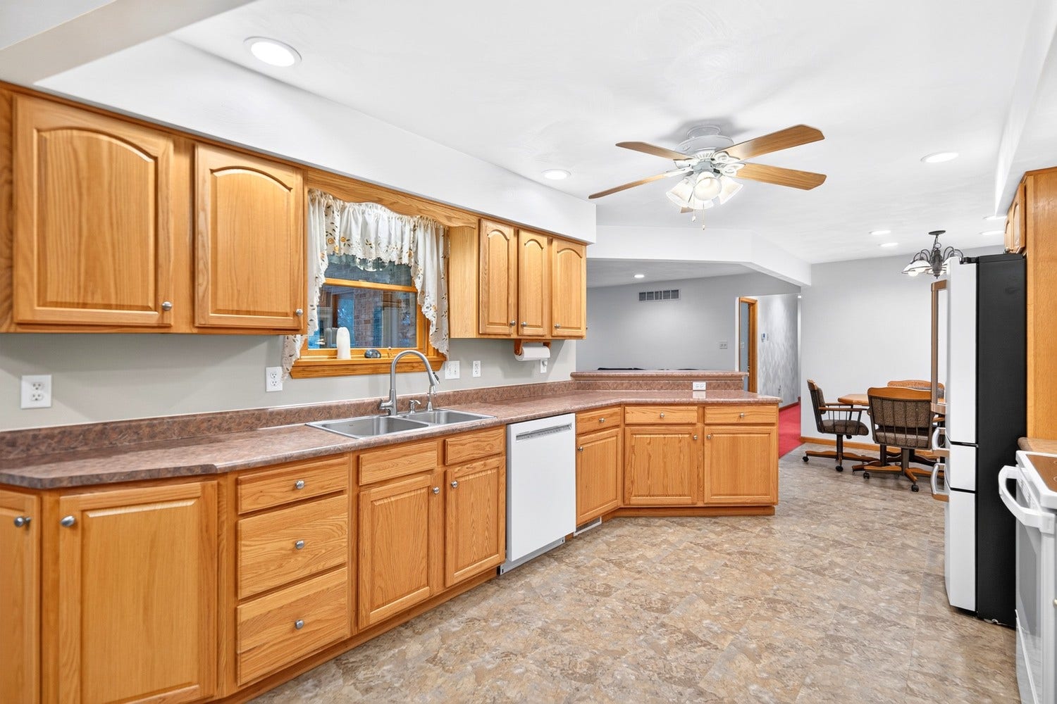 14023 MIKE RD., North Huntingdon, PA 15642