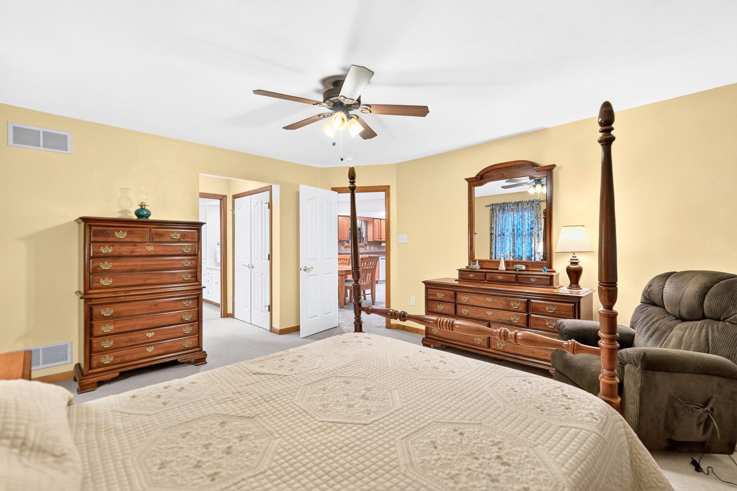 14023 MIKE RD., North Huntingdon, PA 15642