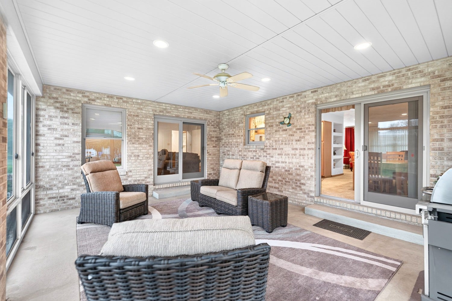 14023 MIKE RD., North Huntingdon, PA 15642