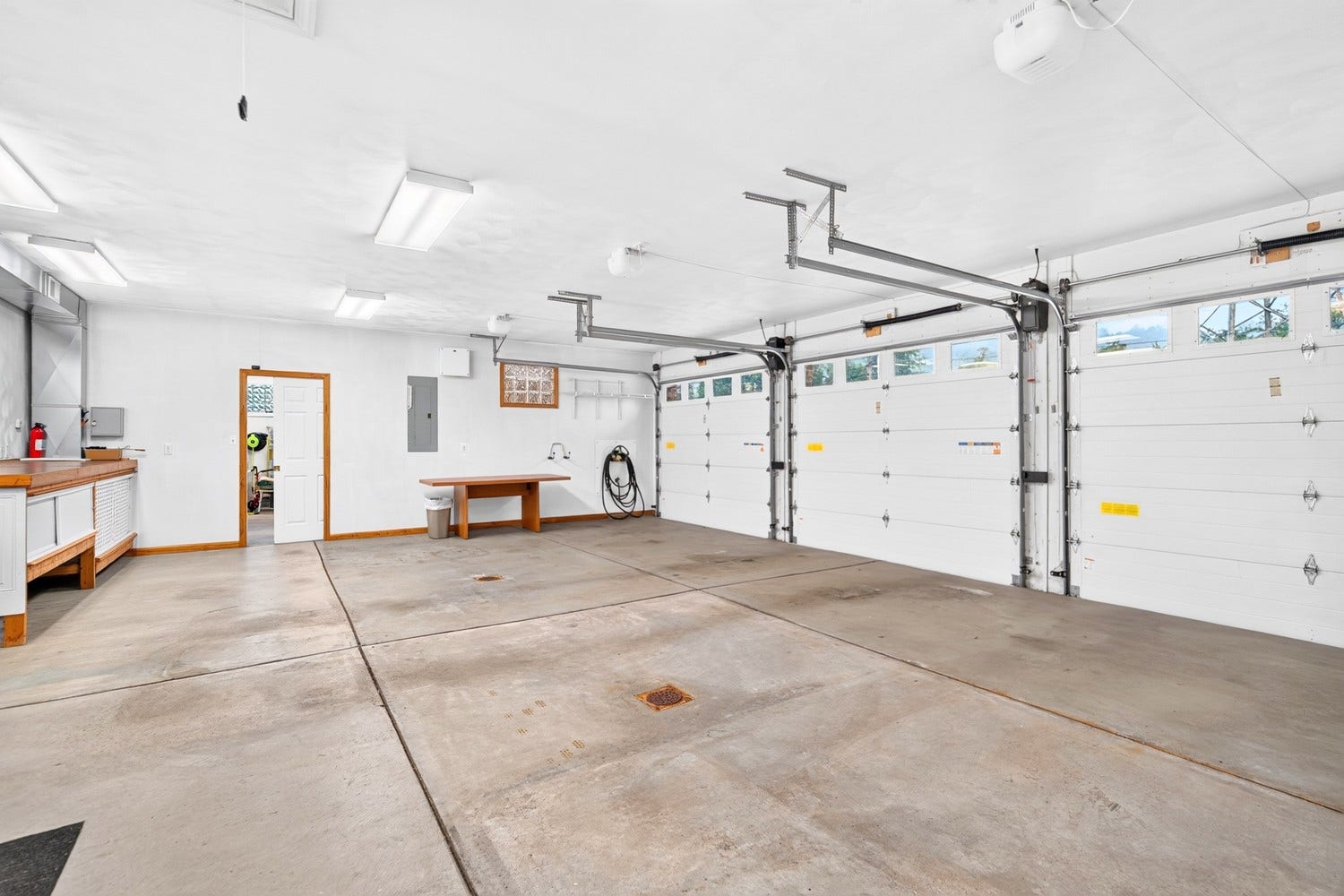 14023 MIKE RD., North Huntingdon, PA 15642