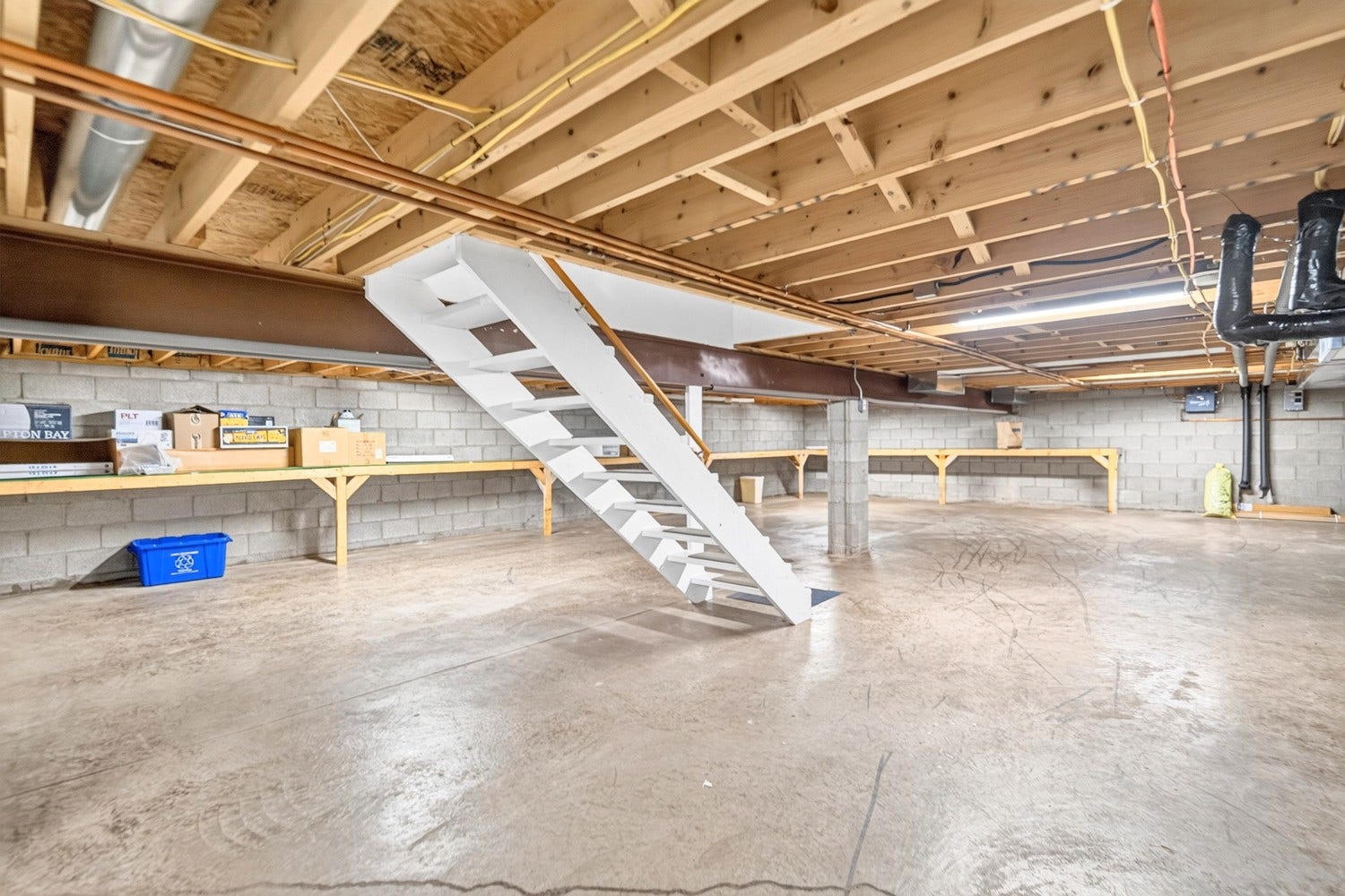 14023 MIKE RD., North Huntingdon, PA 15642