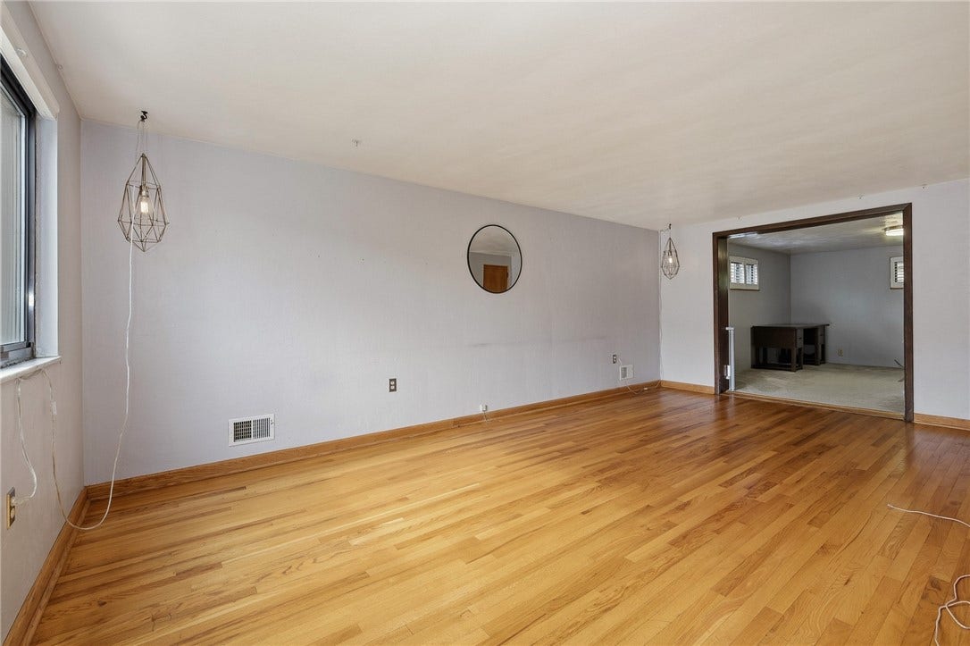 2724 Dwight Ave, Pittsburgh, PA 15216 As You Enter The Home You Are Greeted By Gleaming Hardwood Floors And The Light And Bright Decor