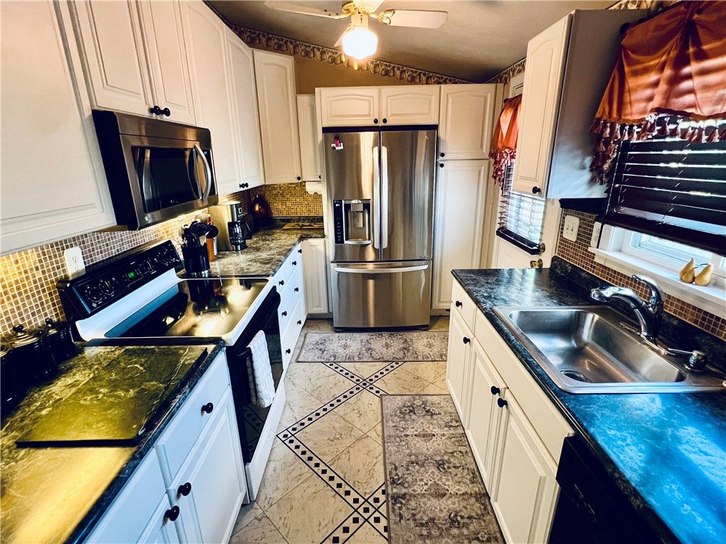 108 N. 1st St, Masontown, PA 15461