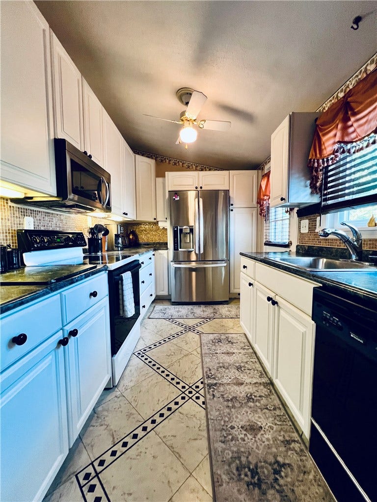 108 N. 1st St, Masontown, PA 15461