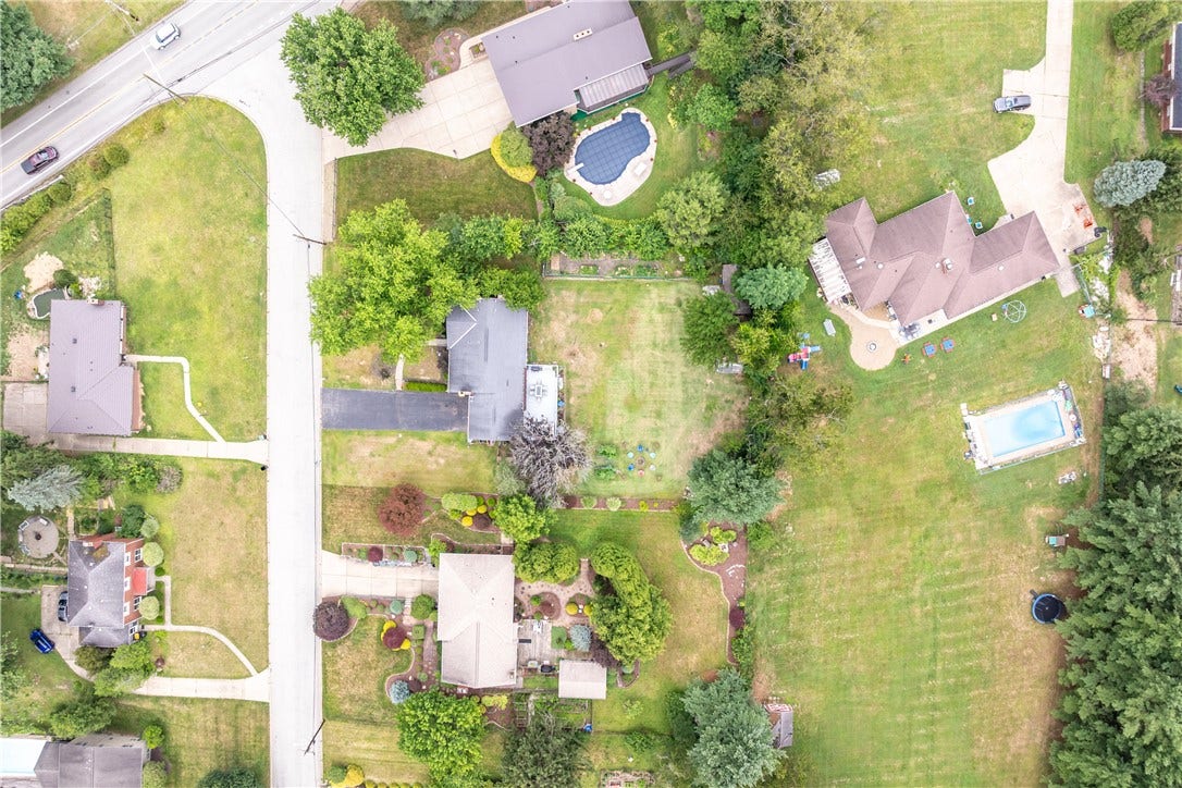 7115 Sansue Drive, Bethel Park, PA 15102