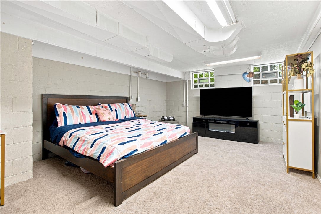 7115 Sansue Drive, Bethel Park, PA 15102