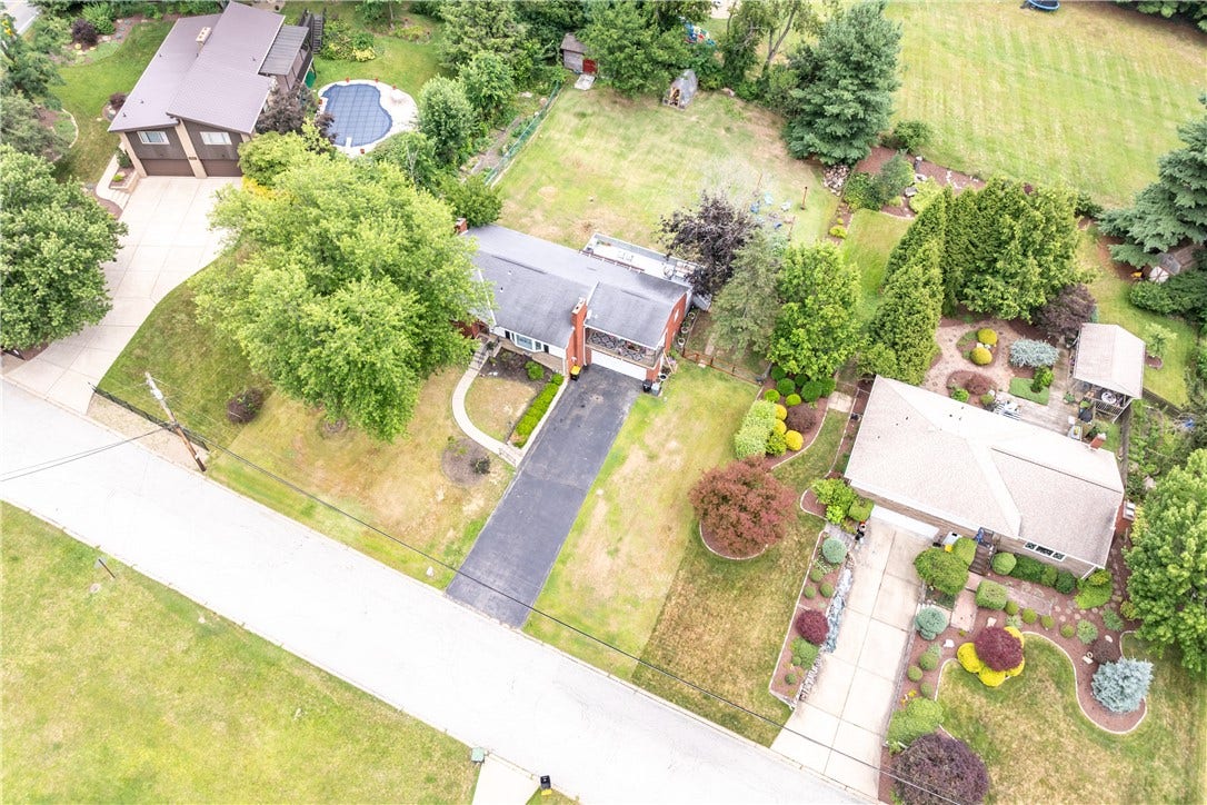 7115 Sansue Drive, Bethel Park, PA 15102